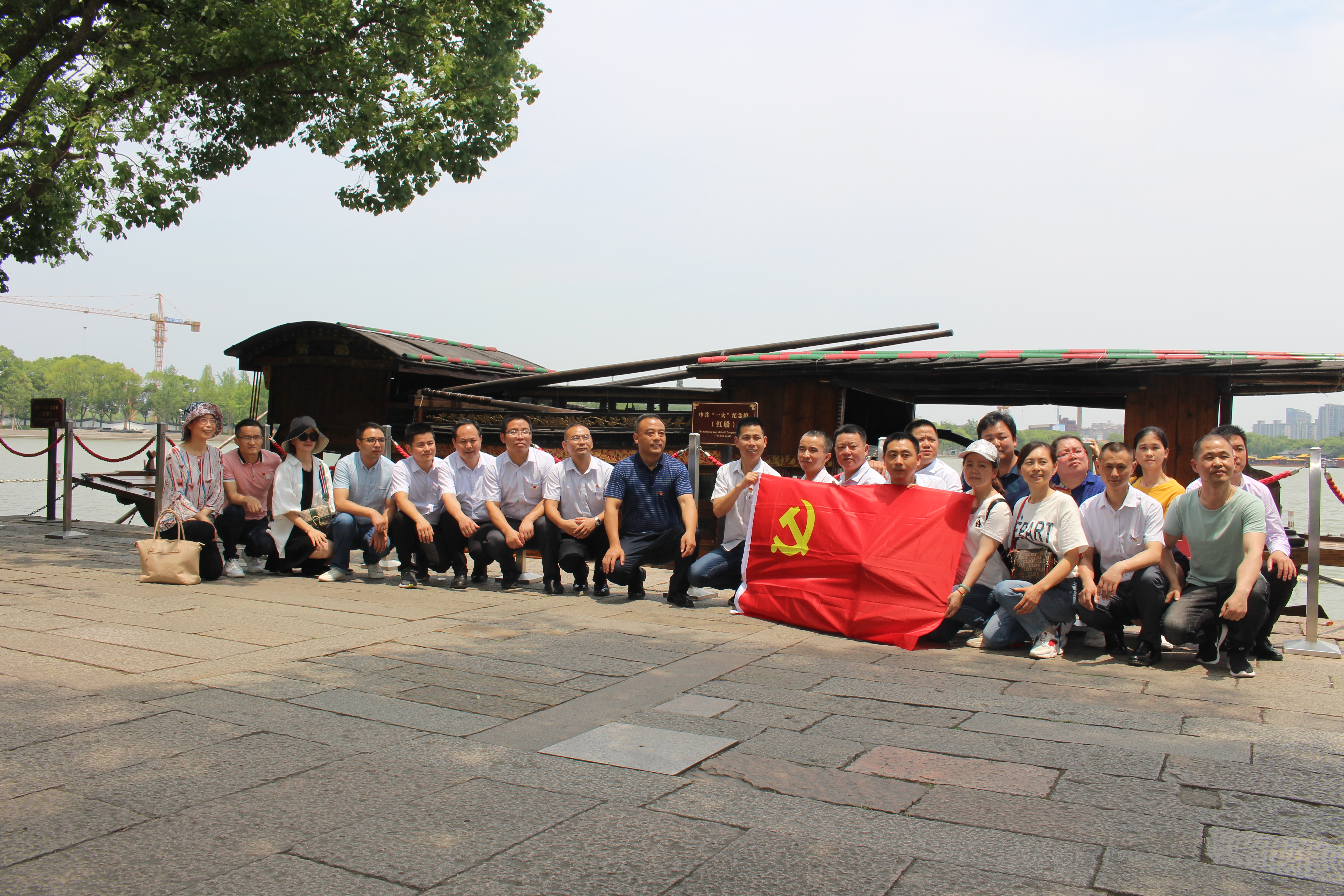 胜天国际-梦想照进现实,努力成就未来!