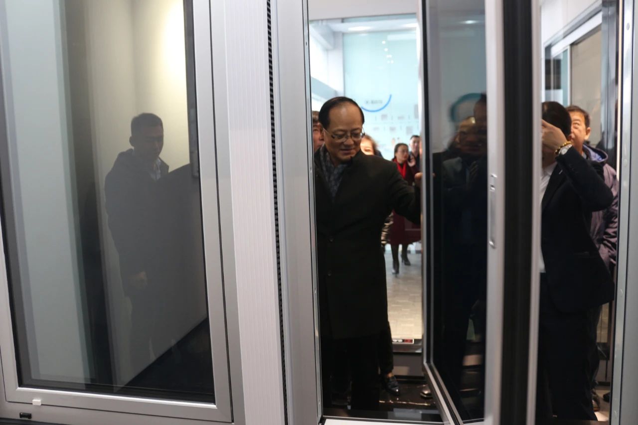 胜天国际-梦想照进现实,努力成就未来!